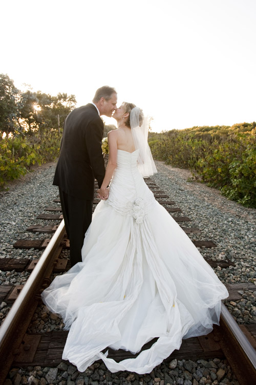 Rustic and elegant Santa Barbara real wedding at Rancho Dos Pueblos, photos by Halberg Photographers