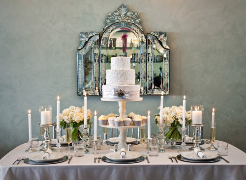 modern and chic white and silver wedding cake, cupcakes and winter wedding table top decor ideas