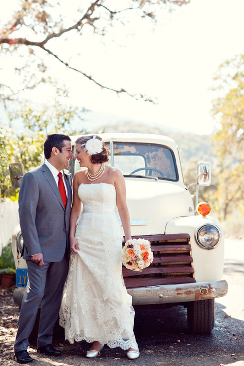 fall california wedding style inspired by music and concerts, photos by Jerry Yoon Photography