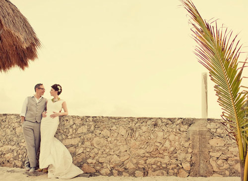 colorful destination wedding at Le Reve Resort in Playa Del Carmen, Mexico, green, yellow and gray wedding color ideas, Paco and Betty Photography