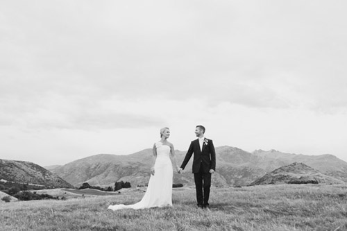 gorgeous colorful outside wedding at Mount Soho Winery, Queenstown, New Zealand photography by Kate MacPhereson