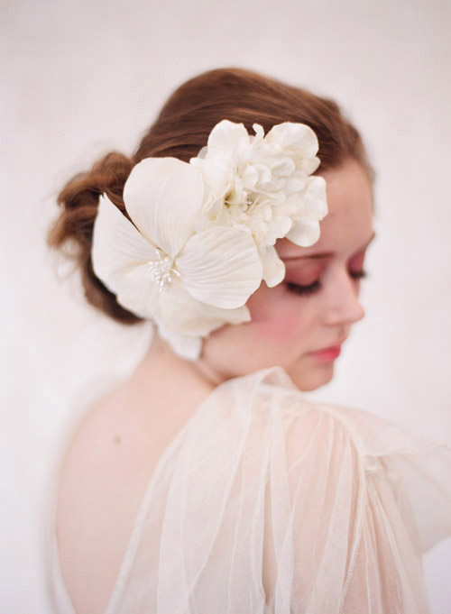 Twigs and Honey handmade bridal veils and hair accessories, images by Elizabeth Messina
