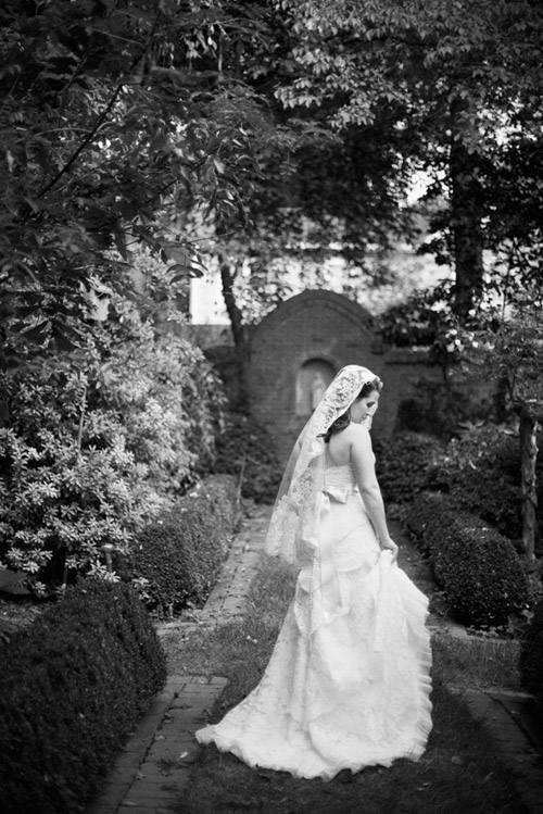 wedding photo by Corbin Gurkin Photography, best wedding photo of 2009, Junebug Weddings Best of the Best