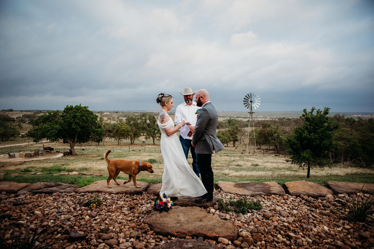 Kayla Jane Photography - wedding photographer - San Antonio | Junebug  Weddings