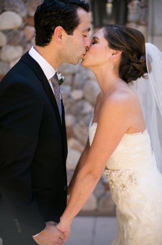 Wedding at Paradise Valley Country Club in Paradise Valley, Arizona with Photos by Jennifer Bowen Photography