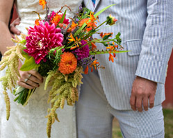 real wedding, poulsbo, washington, the farm kitchen, photography by: gabriel boone