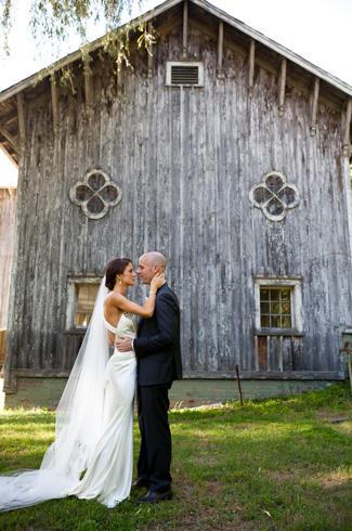 photo by: Roey Yohai - upstate NY outdoor wedding ceremony