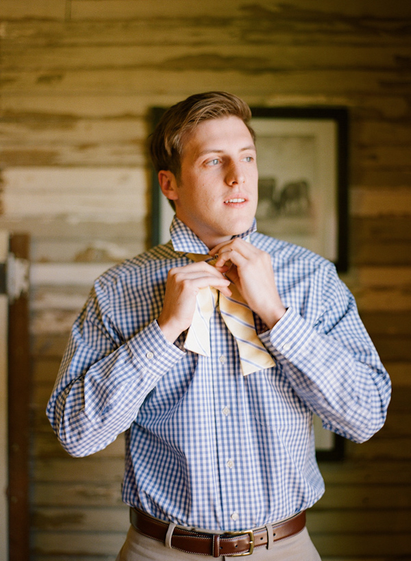 cheerful Texas wedding by Lavender Joy Weddings with photos by Taylor Lord Photography | via junebugweddings.com