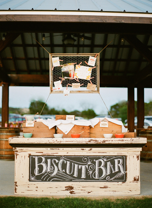 cheerful Texas wedding by Lavender Joy Weddings with photos by Taylor Lord Photography | via junebugweddings.com