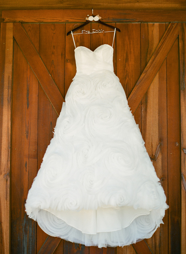 cheerful Texas wedding by Lavender Joy Weddings with photos by Taylor Lord Photography | via junebugweddings.com