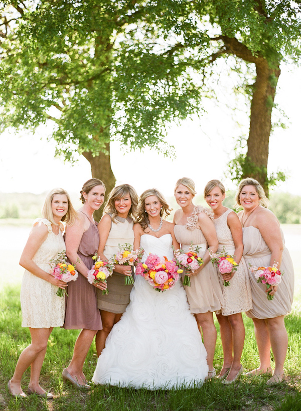 Cheerful Texas Wedding by Lavender Joy Weddings | Junebug Weddings