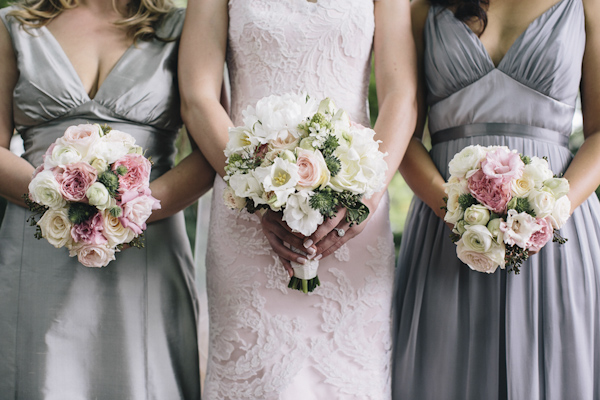 Elegant blush, cream and gray Garden wedding in Atlanta, Georgia, photos by Vue Photography | via junebugweddings.com