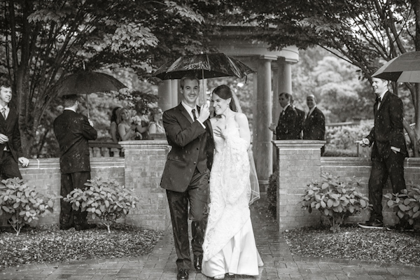 Elegant blush, cream and gray Garden wedding in Atlanta, Georgia, photos by Vue Photography | via junebugweddings.com