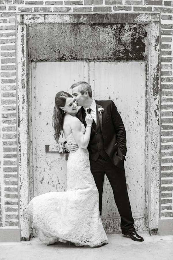 Elegant blush, cream and gray Garden wedding in Atlanta, Georgia, photos by Vue Photography | via junebugweddings.com