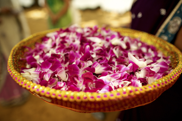 indian american wedding in Hawaii, photos by Anna Kim Photography | via junebugweddings.com