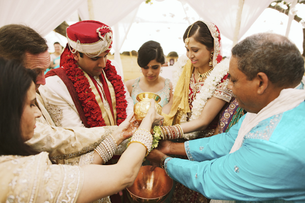 indian american wedding in Hawaii, photos by Anna Kim Photography | via junebugweddings.com