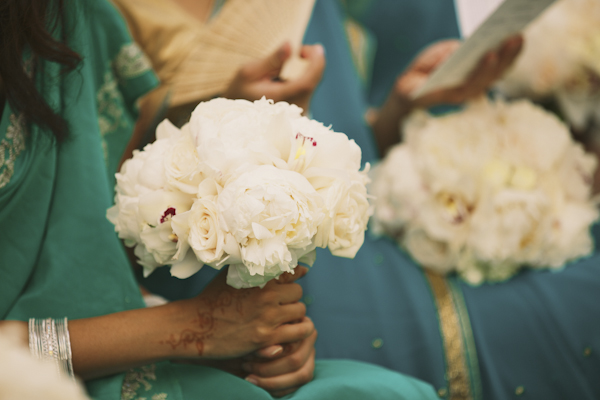 indian american wedding in Hawaii, photos by Anna Kim Photography | via junebugweddings.com