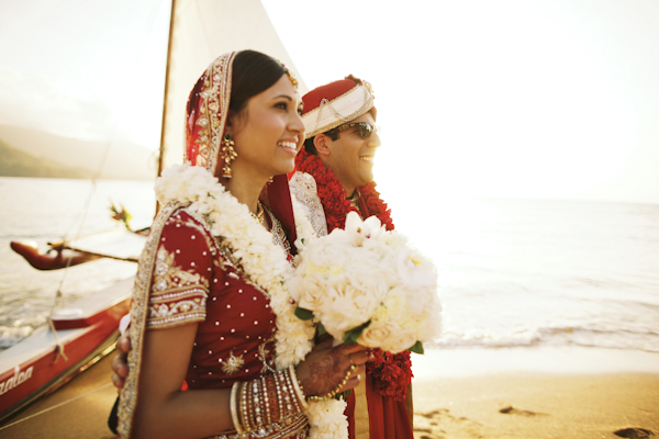 indian american wedding in Hawaii, photos by Anna Kim Photography | via junebugweddings.com