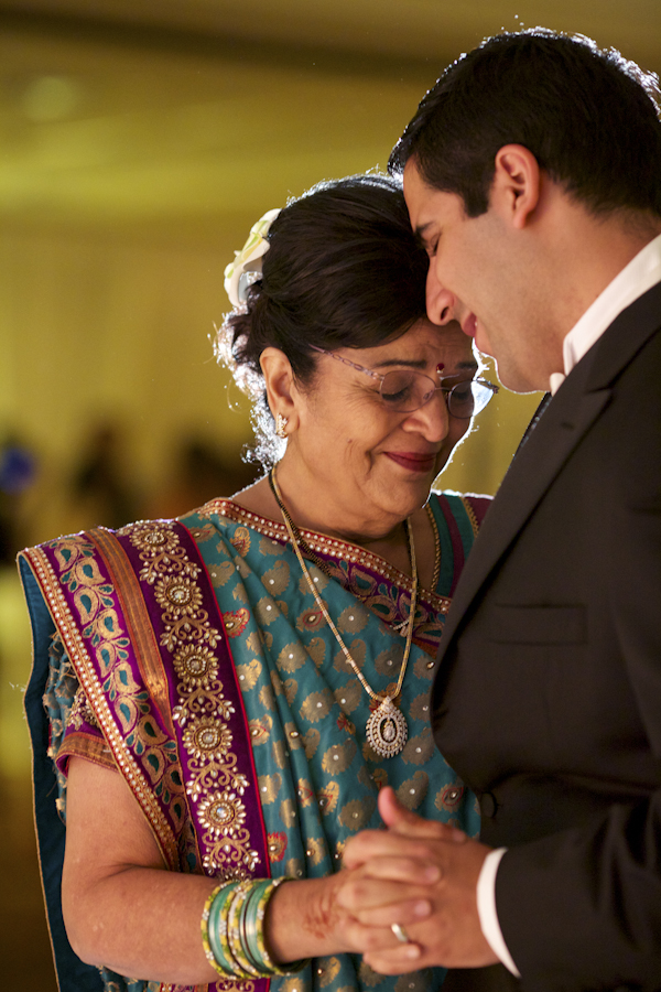 indian american wedding in Hawaii, photos by Anna Kim Photography | via junebugweddings.com