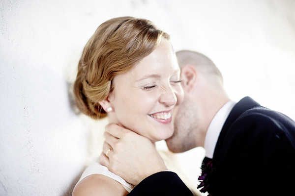 purple, burgundy, vintage wedding in Sweden, photos by Sweden wedding photographer Dayfotografi | via junebugweddings.com