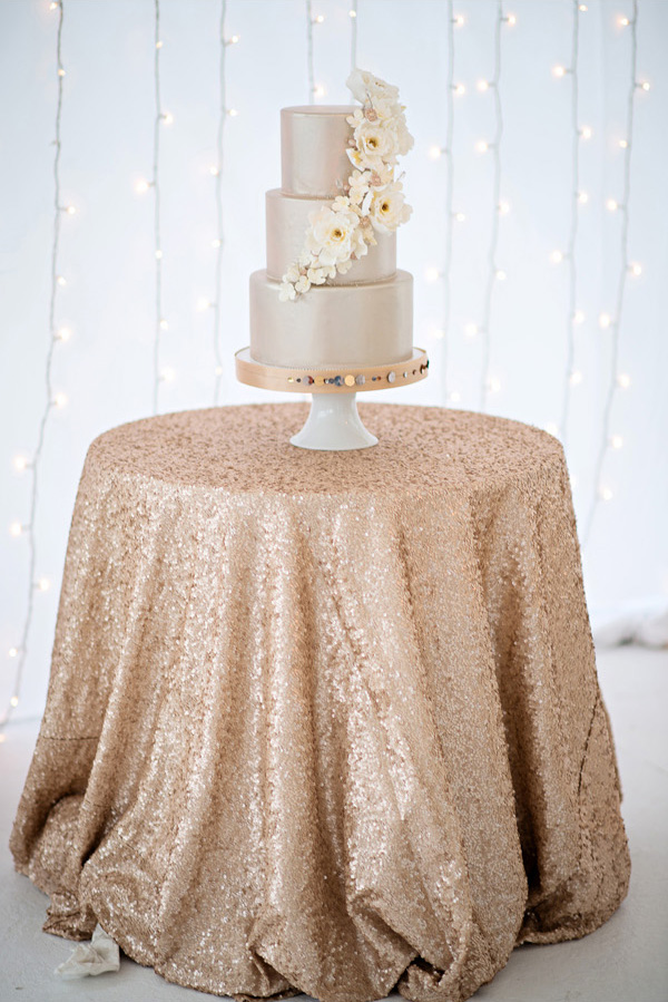 shimmering gold silver and cream wedding color inspiration | via junebugweddings.com