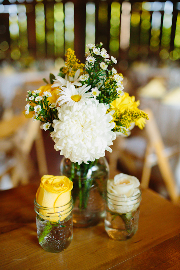 sunny rustic barn wedding in Michigan with photos by Dan Stewart | via junebugweddings.com