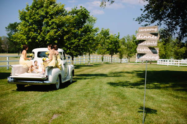 sunny rustic barn wedding in Michigan with photos by Dan Stewart | via junebugweddings.com