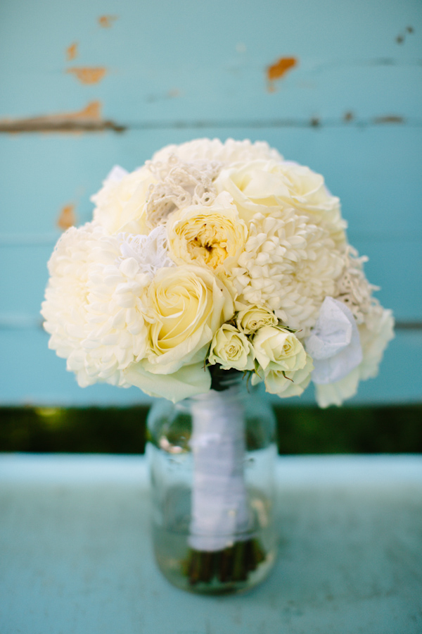 sunny rustic barn wedding in Michigan with photos by Dan Stewart | via junebugweddings.com