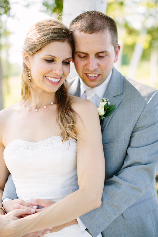 sunny rustic barn wedding in Michigan with photos by Dan Stewart | via junebugweddings.com