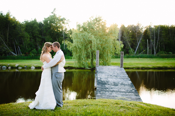 sunny rustic barn wedding in Michigan with photos by Dan Stewart | via junebugweddings.com