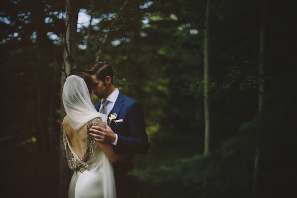 glamorous twenties rustic wedding in Alberta, Canada with photos by Gabe McClintock Photography | via junebugweddings.com