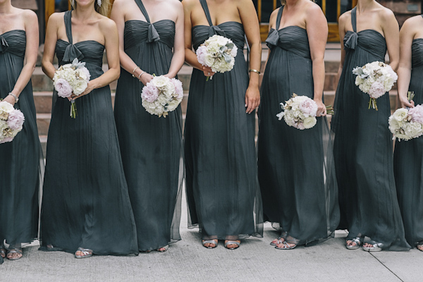 elegant garden wedding at Atlanta Botanical Garden in Atlanta, Georgia, photos by Atlanta wedding photographer Vue Photography | via junebugweddings.com