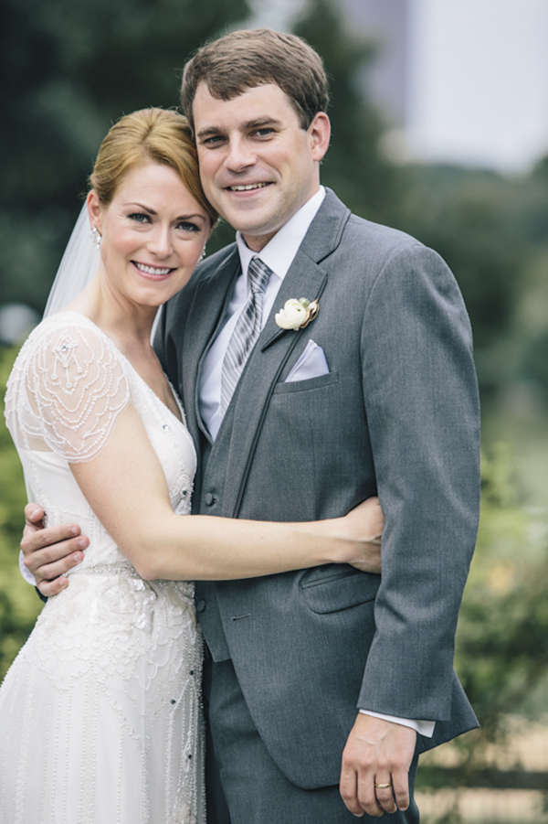 elegant garden wedding at Atlanta Botanical Garden in Atlanta, Georgia, photos by Atlanta wedding photographer Vue Photography | via junebugweddings.com