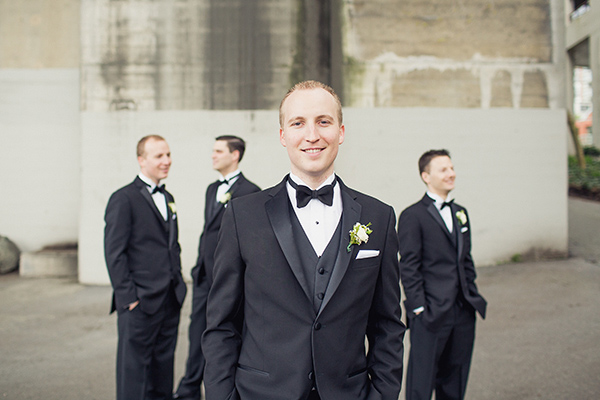 how to achieve a timeless classic bridal party look with photos by Sachin Khona | via junebugweddings.com