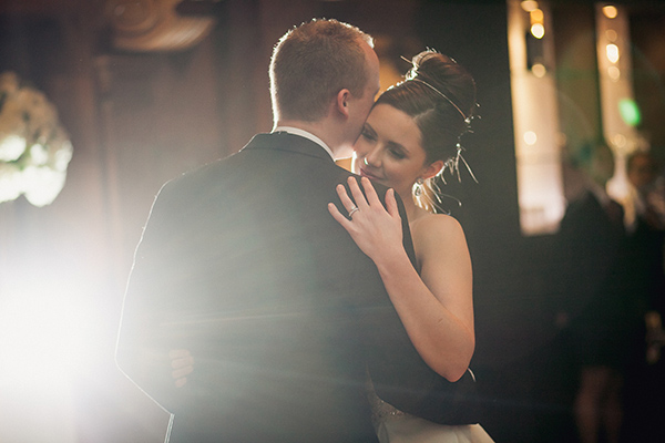 how to achieve a timeless classic bridal party look with photos by Sachin Khona | via junebugweddings.com