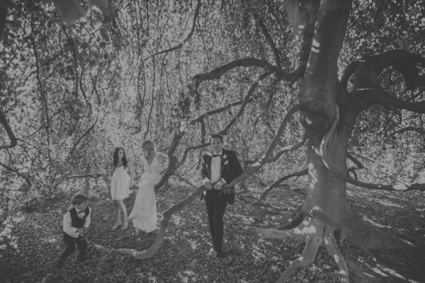 intimate wedding in Florence, Italy, photos by Italian wedding photographers Alessandro and Veronica Roncaglione | via junebugweddings.com