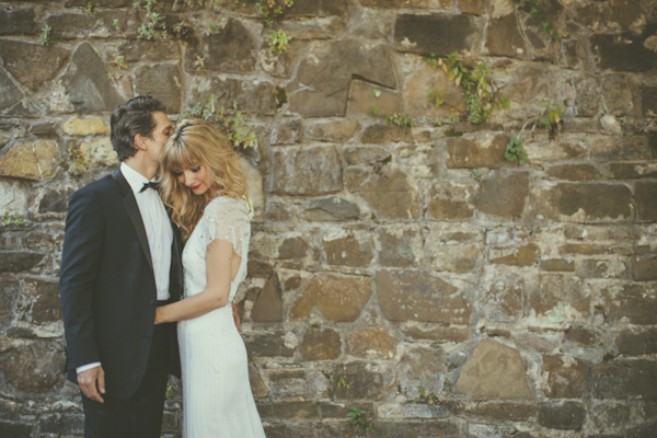 intimate wedding in Florence, Italy, photos by Italian wedding photographers Alessandro and Veronica Roncaglione | via junebugweddings.com