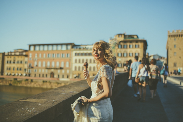 intimate wedding in Florence, Italy, photos by Italian wedding photographers Alessandro and Veronica Roncaglione | via junebugweddings.com