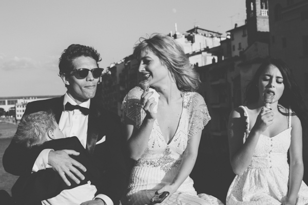 intimate wedding in Florence, Italy, photos by Italian wedding photographers Alessandro and Veronica Roncaglione | via junebugweddings.com