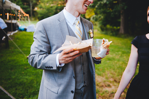 laid-back summer wedding with photos by Amanda Marie Studios | via junebugweddings.com