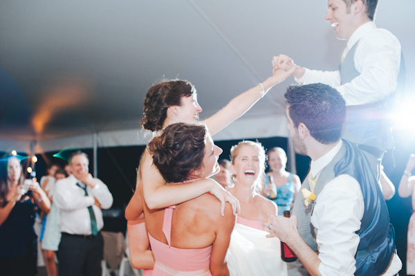 laid-back summer wedding with photos by Amanda Marie Studios | via junebugweddings.com