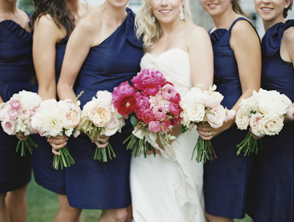 navy and pink nautical wedding at White Bear Yacht Club, Minnesota, photos by Geneoh Photography