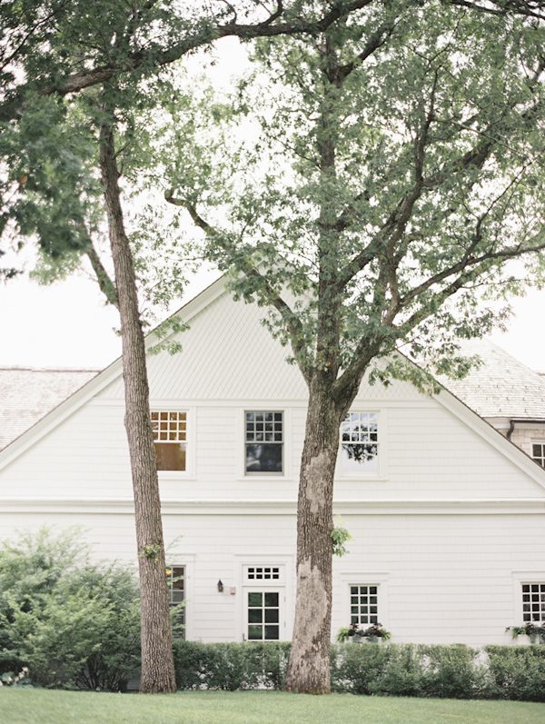 navy and pink nautical wedding at White Bear Yacht Club, Minnesota, photos by Geneoh Photography