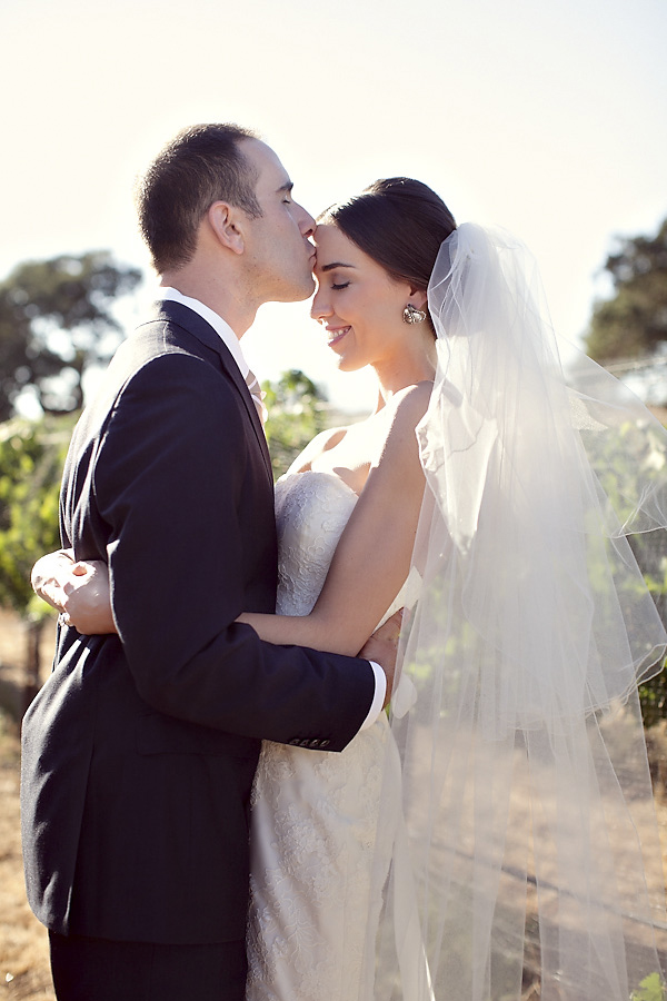 vineyard wedding at Sunstone Winery, Santa Ynez, California, photos by Santa Barbara, CA wedding photographers Ashleigh Taylor Photography | via junebugweddings.com