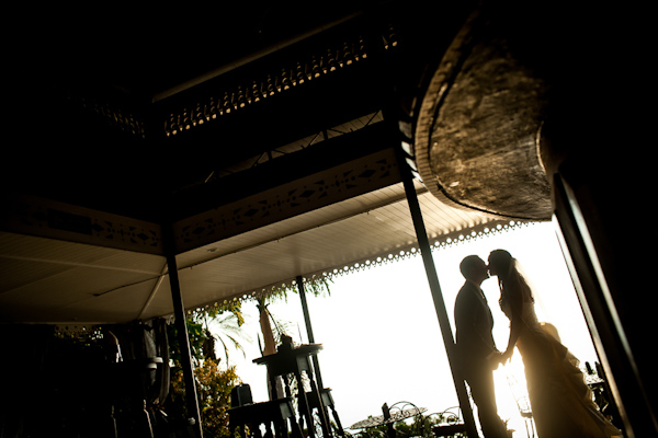 tropical Costa Rica destination wedding with photography by A Brit & A Blonde | junebugweddings.com