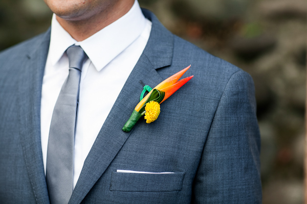 tropical Costa Rica destination wedding with photography by A Brit & A Blonde | junebugweddings.com