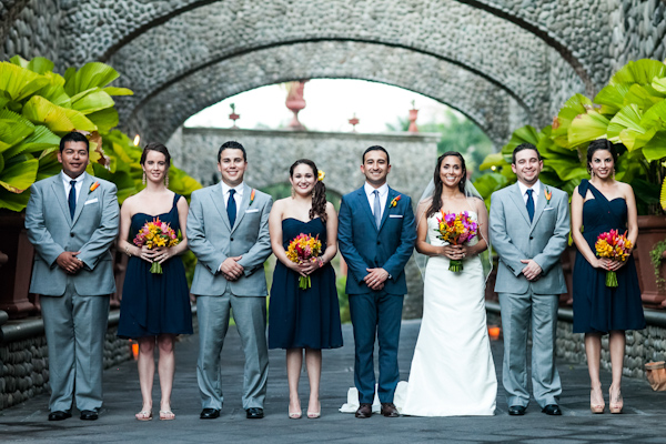 tropical Costa Rica destination wedding with photography by A Brit & A Blonde | junebugweddings.com