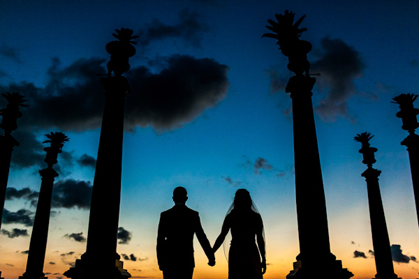 tropical Costa Rica destination wedding with photography by A Brit & A Blonde | junebugweddings.com