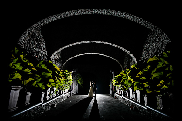 tropical Costa Rica destination wedding with photography by A Brit & A Blonde | junebugweddings.com