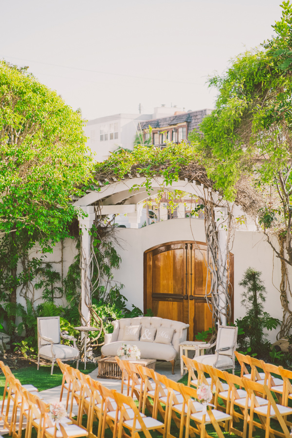 lovely Manhattan Beach wedding by Grand Engagements Wedding Planning and Design with photos by Closer to Love Photography | via junebugweddings.com